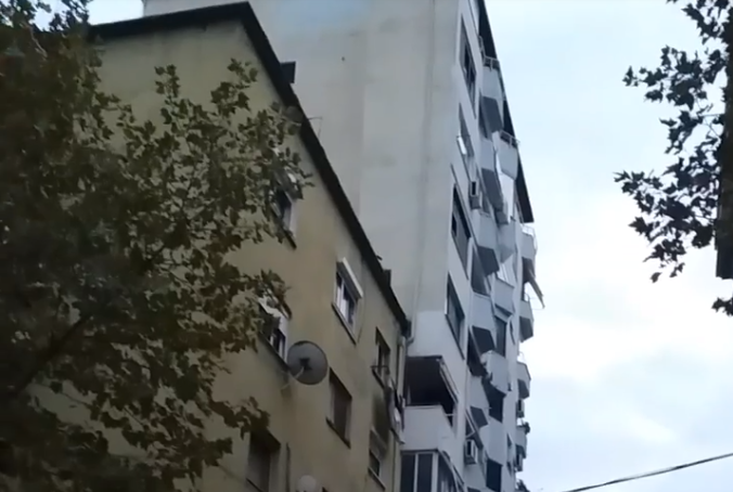 Tërmeti 5.3 ballë i pasdites së sotme, mënjanohet pallati shumëkatësh (VIDEO)