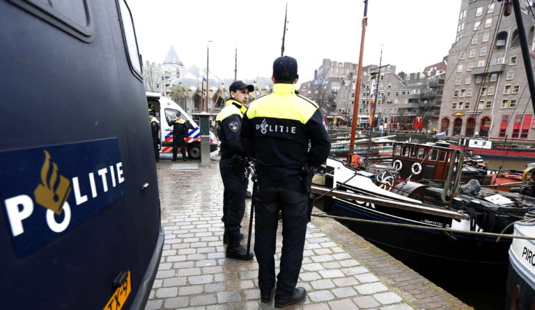 Mbi 1 ton kokainë brenda peshkut të ngrirë, dënohet shqiptari dhe 6 trafikantët e tjerë në Holandë