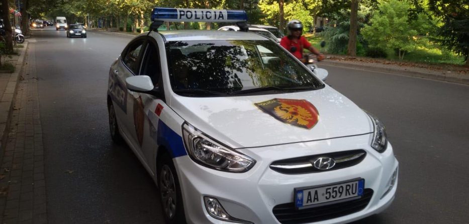 Po transportone 4 shtetas sirianë, në pranga 52-vjeçari