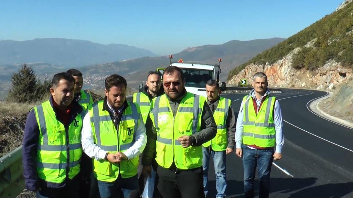Siguria rrugore, përfundon rehabilitimi i pesë kthesave në Qafë Thanë