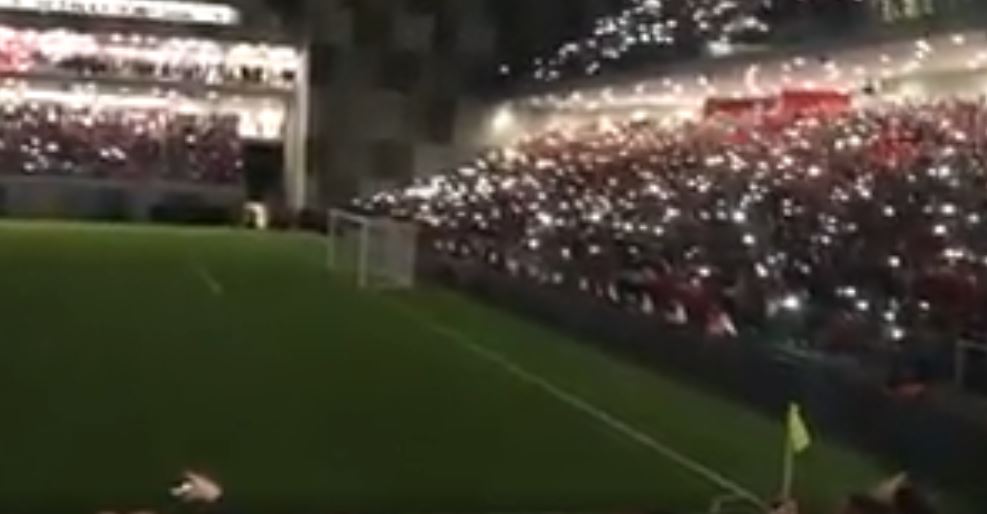 Video/ Shqipëri-Francë, tifozët në kor: Rama ik!