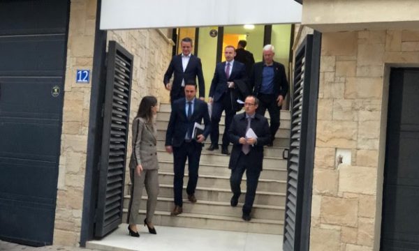 Në pritje të qeverisë së re, sot mbahet takimi i 5-të mes VV dhe LDK