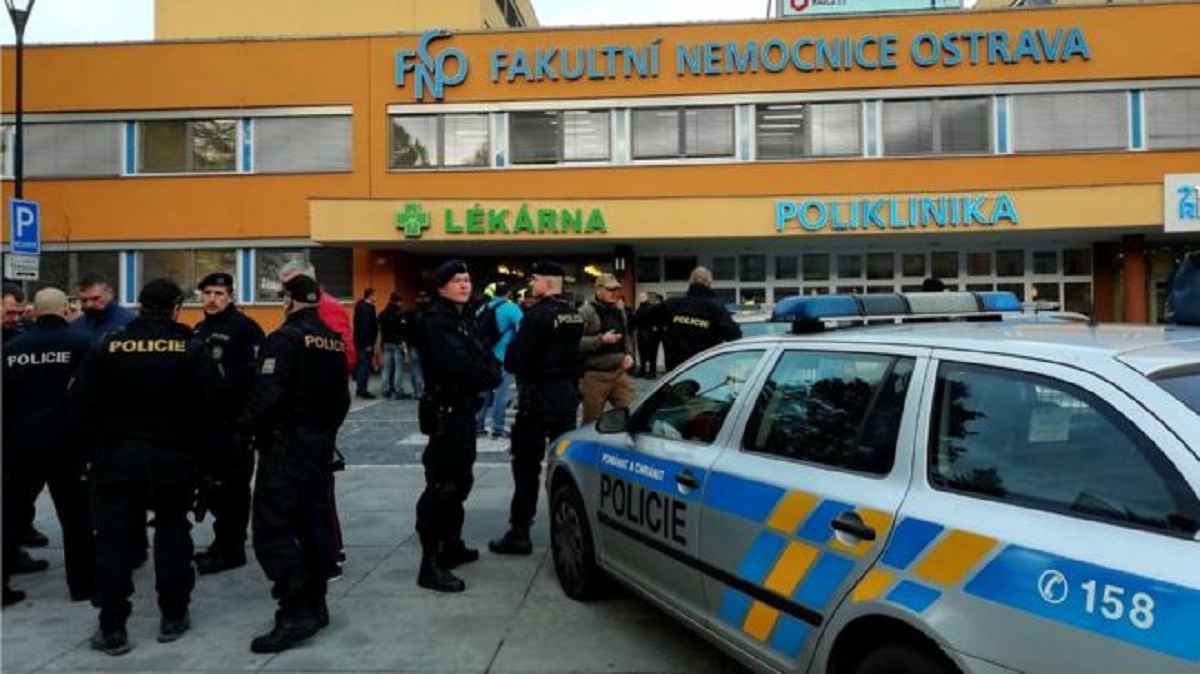 Masakër në Çeki, vriten 6 persona brenda spitalit