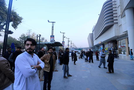 Tërmet me magnitudë 6.4 në Pakistan dhe Afganistan