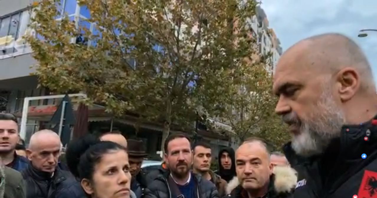 Nxori të atin nga spitali i Durrësit se pa në TV se do shembet, i vdes rrugës. Rama ia hedh fajin mediave