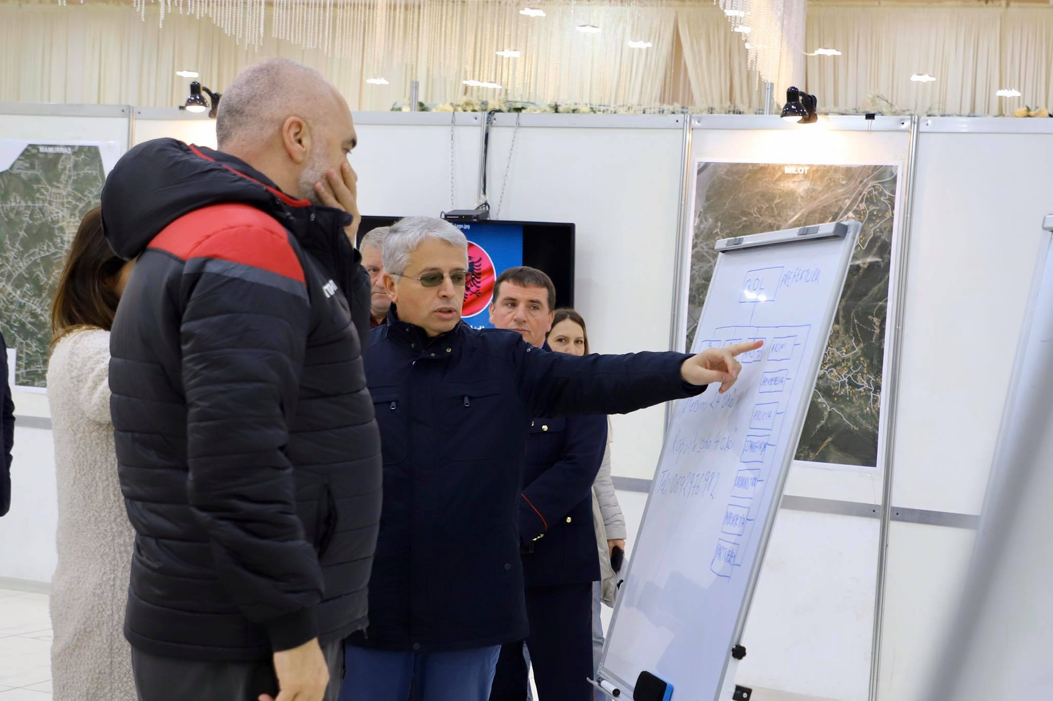 Shembja e pallateve, Lleshaj paralajmëron nga Durrësi: Nuk do të varroset kurrë përgjegjësia e gjithkujt!