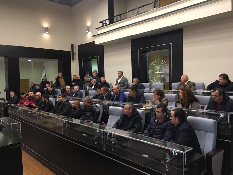 Ndërtuesit në Durrës i tremben burgut, pranojnë se do të riparojnë dëmet