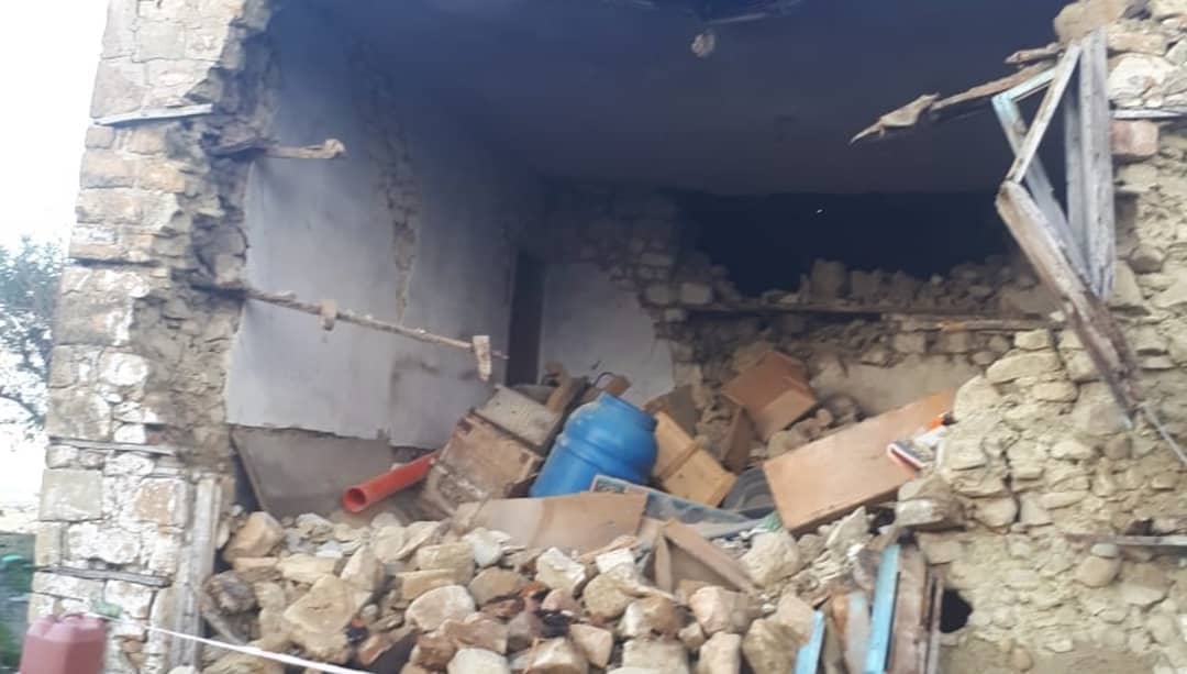 Shijak, dëme të mëdha. Lektorë dhe Lions Club International shpërndajnë ndihma (FOTO)