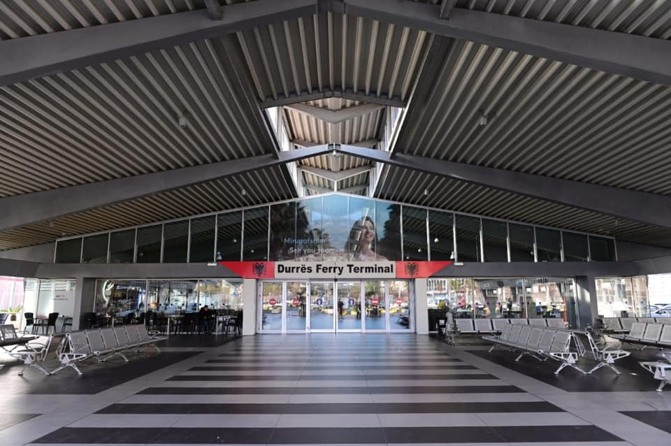 KUJDES! Porti i Durrësit bën të ditur deri kur mund të bëni Check-in në këtë periudhë festash