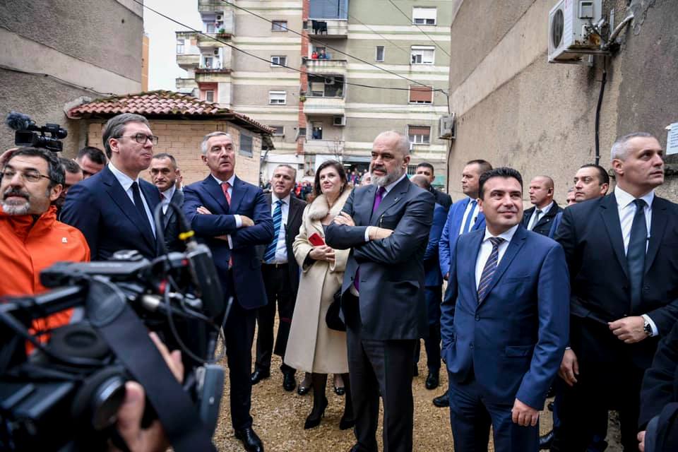 Zaev i prekur nga situata në Durrës, dokumenti që do firmoset sot në Samit