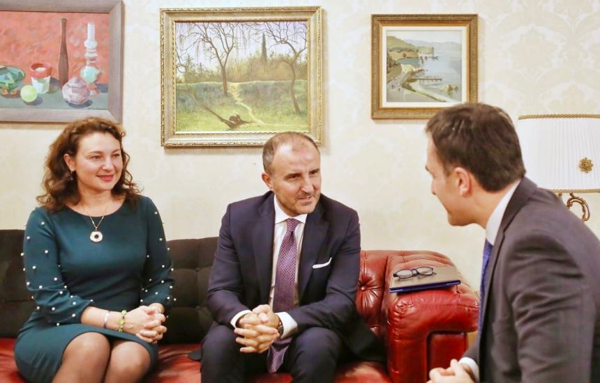 Ambasadorët e BE dhe SHBA takohen me kryeprokurorin Olsian Çela