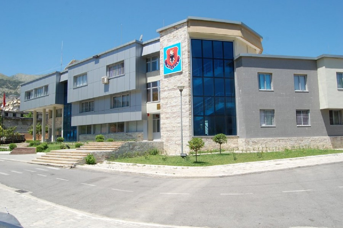 Pezullohen nga detyra 4 policë në Gjirokastër, lejuan kultivimin e kanabisit