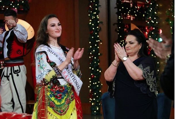 Këngëtarja pranon se familja e saj ishte kundër që ajo të merrej me muzikë: Ngel pa martuar