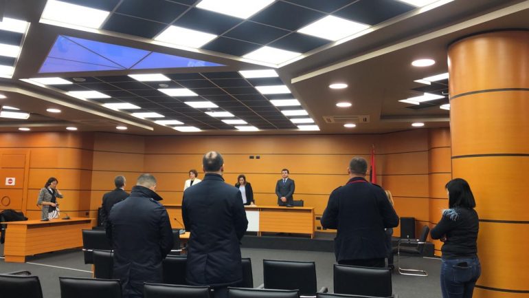 Kalojnë Vettingun/ Konfirmohet në detyrë gjyqtari i Krimeve të Rënda dhe prokurori i Apelit Tiranë