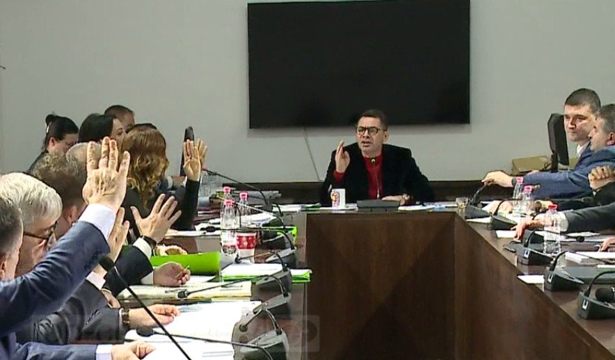 Miratohet paketa 20 miliardë lekë për rindërtimin nga tërmeti