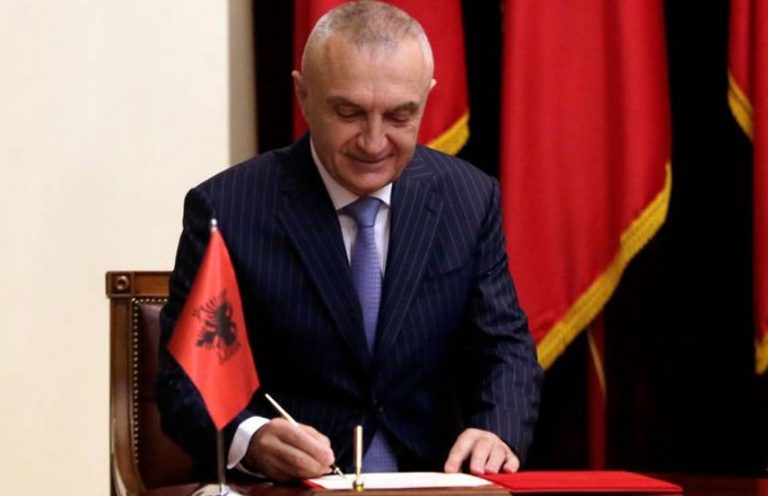 Tërmeti katastrofik i 26 nëntorit, Meta dekreton 3 ligje të rëndësishme