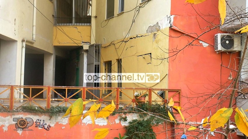 Pallati horror në Krujë, banorët denoncuan në 2013-n: Prokuroria pushoi hetimet “me një ekspertim sipërfaqësor”