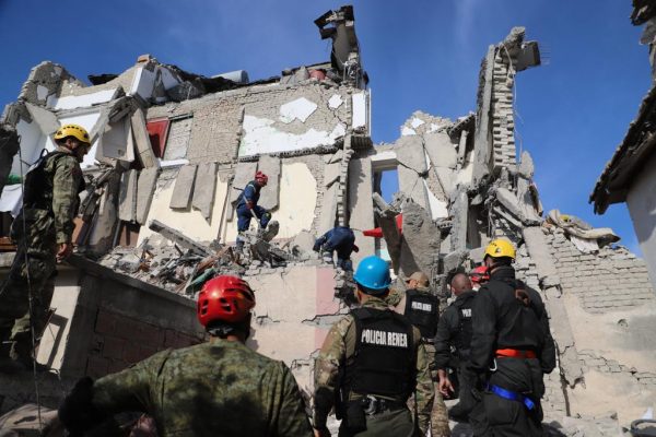 “Mostra betoni dhe procesverbale në çdo godinë që po prishet” Prokuroria e Durrësit nis hetimet