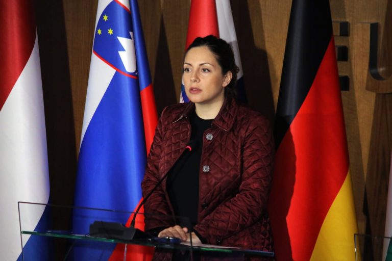 “Miku i mirë, në kohë të vështirë”, Xhaçka falënderon BE-në për ndihmën pas tërmetit