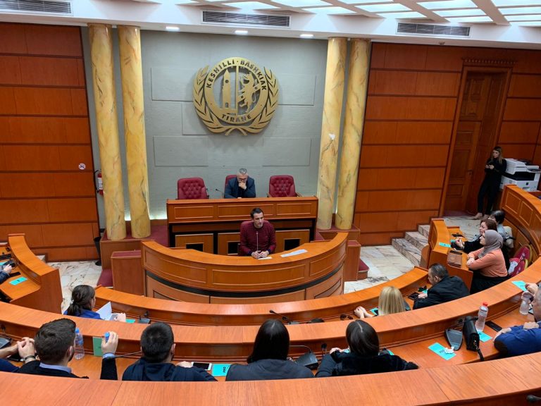 Këshilli Bashkiak miraton vendimin për shembjen e godinës 15 në Qytet Studenti