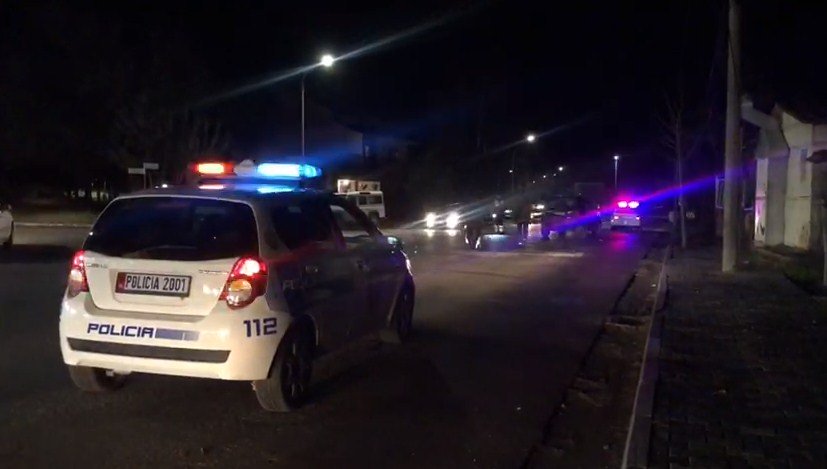 “Land Rover”-i del nga rruga, humb jetën pasagjeri 28-vjeçar