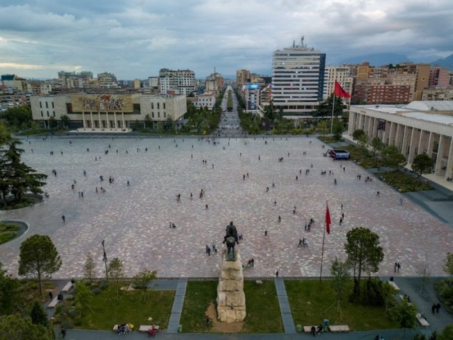 VOA: 2019, një vit i hidhur për Shqipërinë