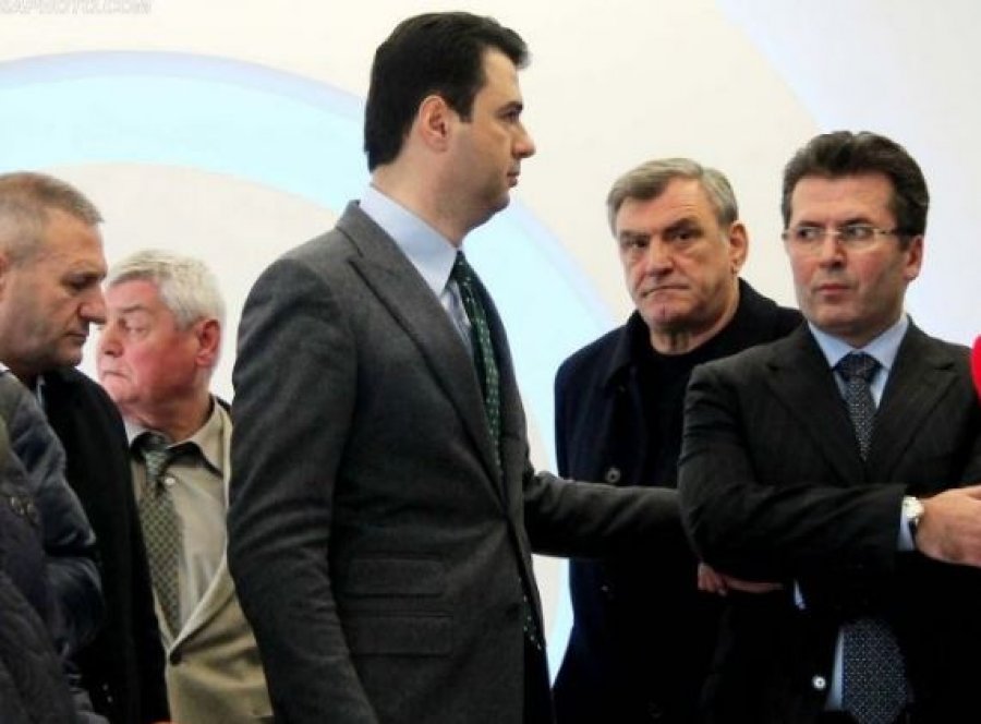 Basha takim me aleatët: Mbështetje për planin opozitar për emergjencën