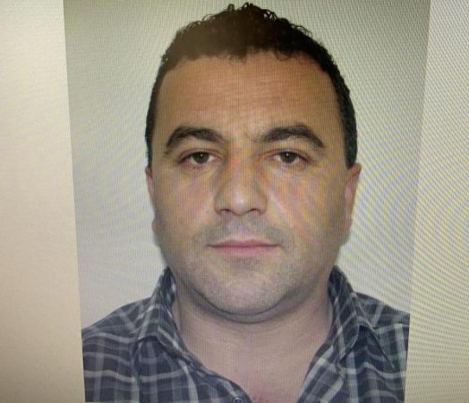 Hodhi granatë në zyrën e kryebashkiakut, policia vë shpërblim për informacione për kapjen e autorit