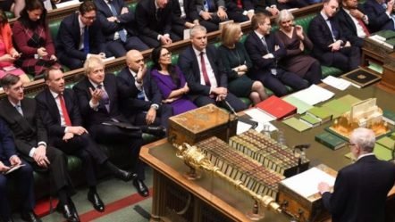 Votohet edhe në parlament, Brexit më 31 janar