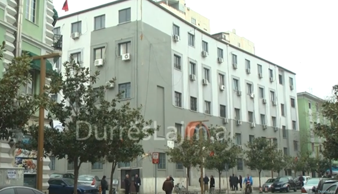 Prokurorët sekuestrojnë dosjet e ndërtesave të shembura nga tërmeti në Durrës