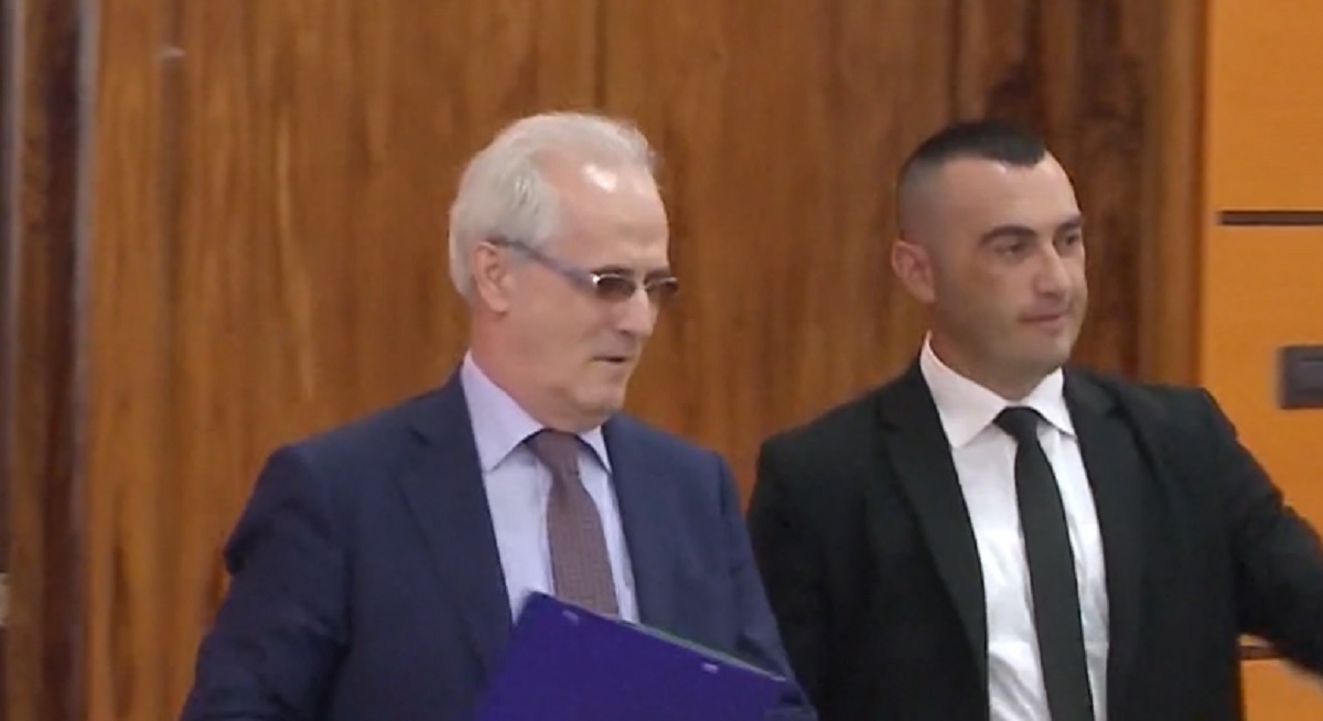 Merret në pyetje Ardian Dvorani