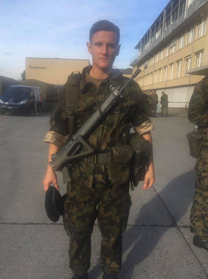 E kërkoi De Biazi në Kombëtare, talenti shqiptar përfundon ushtar në Zvicër