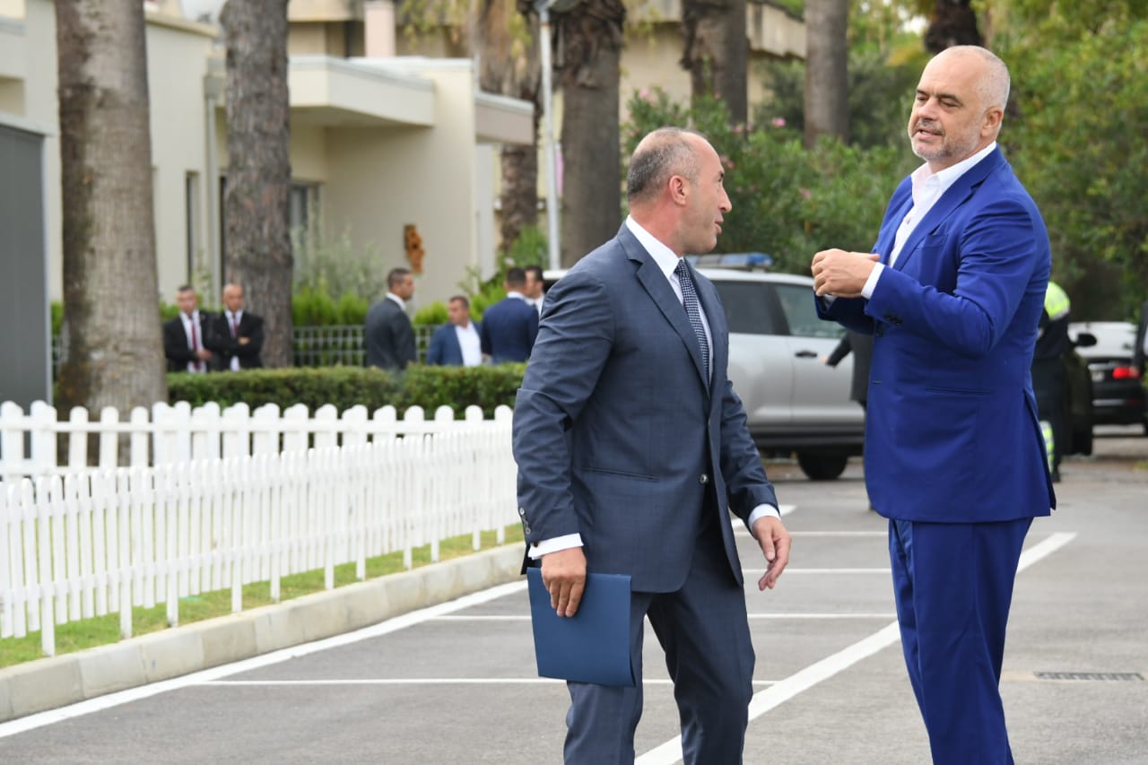 Mini-Shengeni/ Kryeministria i përgjigjet Haradinajt: Kosova është e ftuar, ftesa iu dërgua Thaçit