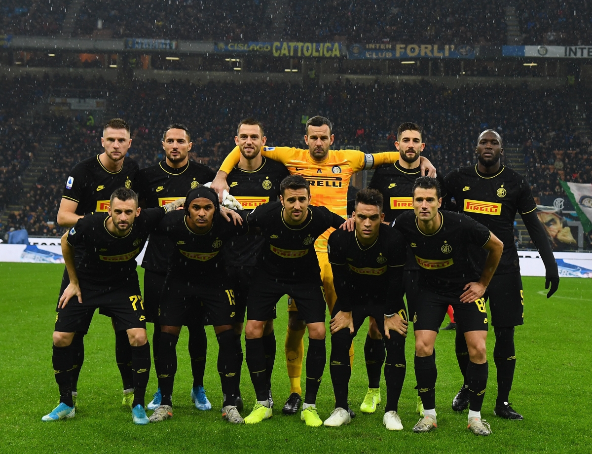 Interi në Angli për “pazar”, zikaltrit tentojnë lojtarin e Çelsit