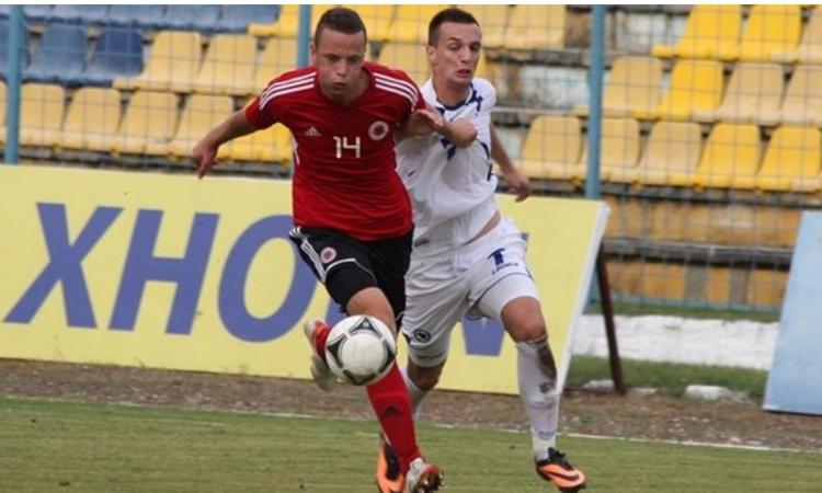 Jo vetëm Kumbulla, Napoli interesohet edhe për një tjetër mbrojtës shqiptar