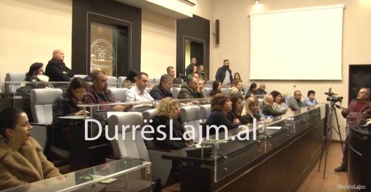 Buxheti për Durrësin dhe mandatet e disa këshilltarëve, çfarë pritet në mbledhjen e radhës së KB