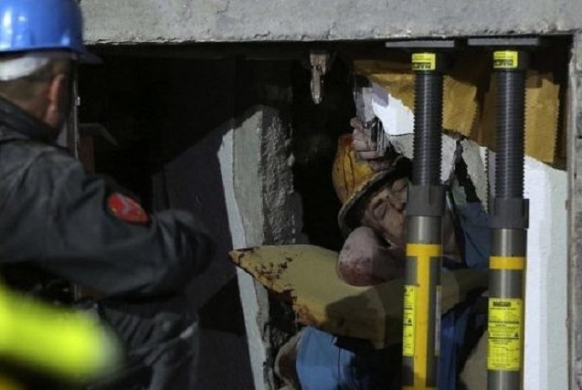 “S’do t’i harroj kurrë klithmat e Klementit nën rrënoja”, xhaxhai në lot tregon fjalën e fundit të nipit të tij