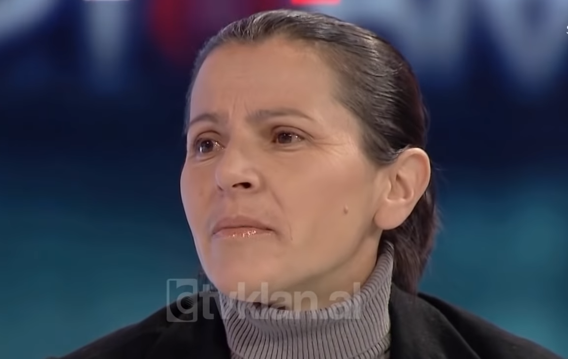 Nëna me dy fëmijë tregon dramën e jetës: Njëri doli i martuar, tjetri ishte ‘me zemër’