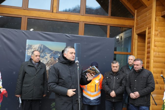 Klosi: Valbona një nga polet më të rëndësishme të turizmit shqiptar