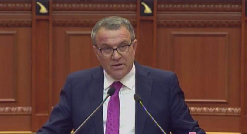 Kuvendi miratoi me 72 vota shkarkimin e Arben Malajt, nga Këshilli Mbikqyrës i BSH