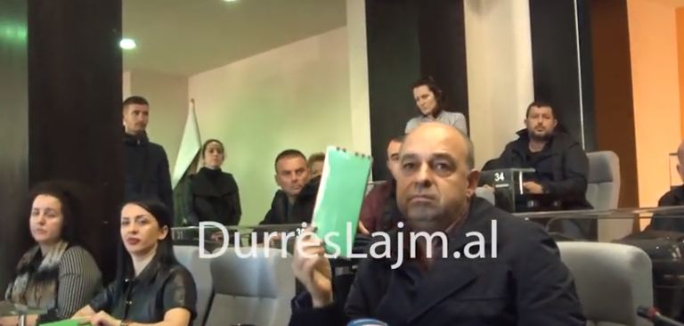 Këshilli Bashkiak i Durrësit mbledhje urgjente, çfarë pritet të miratohet sot për të prekurit nga tërmeti