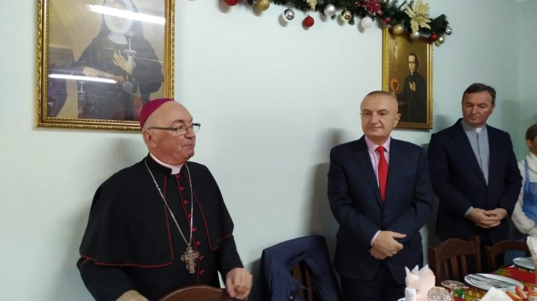 Meta mesazh të prekurve nga tërmeti: Është momenti të punojmë së bashku