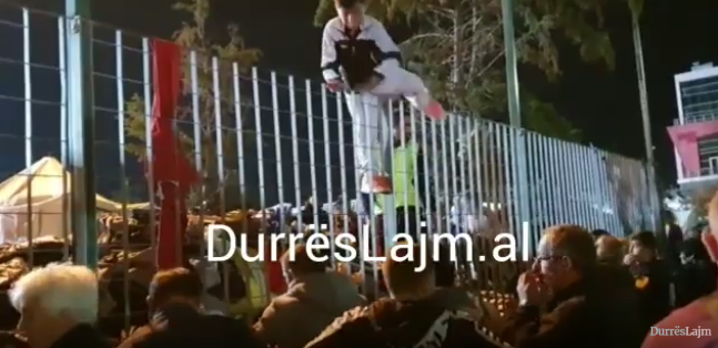 Sqarim për banorët e Durrësit: Procesi i ndihmave do ndërpritet, çfarë duhet të bëni