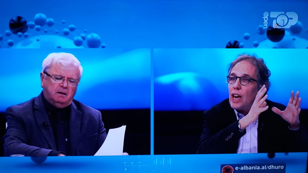 Mbylle gojën, mos bëj avokatin e vrasësit/ Plas debati mes Ngjelës dhe Bolinos