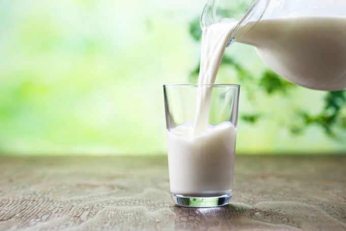 5 mënyra se si qumështi ndihmon në përmirësimin e shëndetit