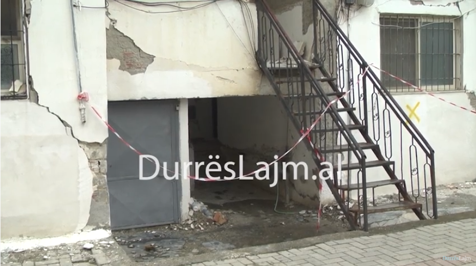 Të mbetur pa shtëpi pas tërmetit, banorët e Durrësit në kërkim të banesave me qira (VIDEO)