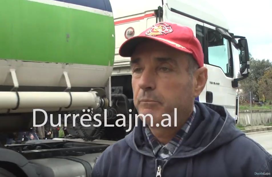 Fëmijët në Durrës rrezikohen nga autobotet me lëndë djegëse në rrugë, Tare: Të shtohen më shumë masa (VIDEO)