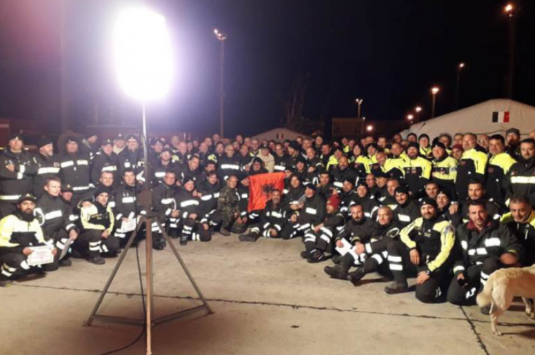 Durrës, 780 të huaj nga 14 shtete vlerësohen me certifikata mirënjohjeje (FOTO)