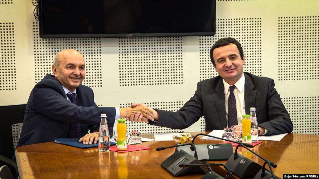 Përfundon pas dy orësh takimi Kurti-Mustafa