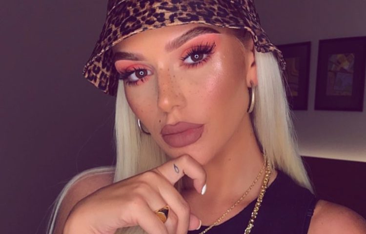 Loredana sqaron gjithçka për jetën e saj me tatuazhin e ri (FOTO)